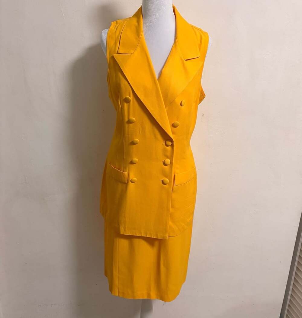 Lew Magram Yellow Sleeveless Suit Skirt Set Vintage Double Breasted 10 Old Money